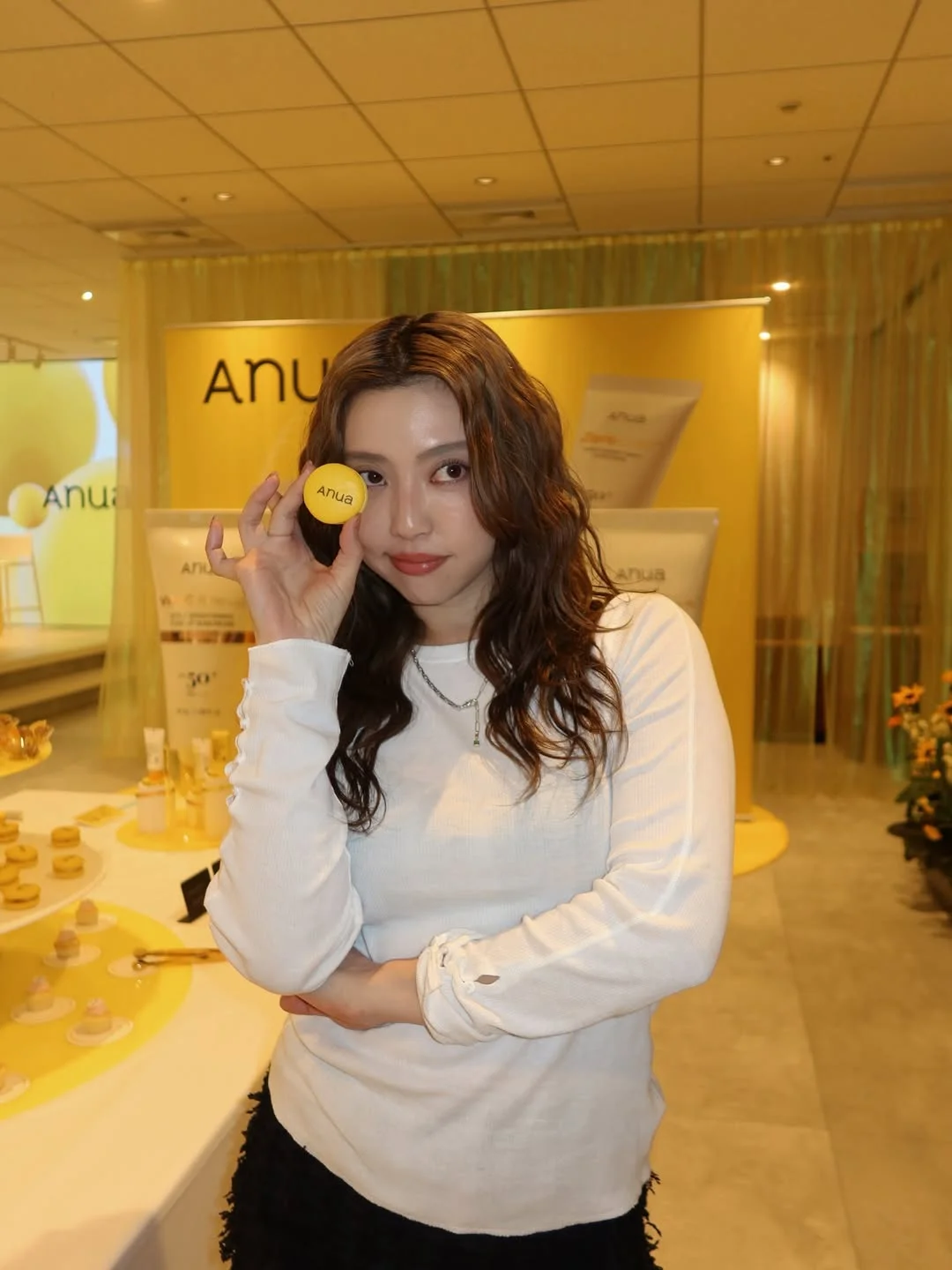 Photo shared by Alisa Ueno/植野有砂 on February 22, 2026 tagging @anua.jp. May be an image of one or more people, makeup, hair, hand cream, mango and text.