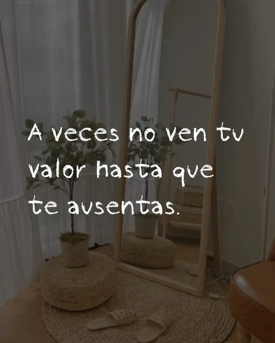 Photo by ILUSTRACIONES - DIBUJOS on March 19, 2026. May be a meme of mirror and text that says 'A veces no ven tu valor hasta que te avsentas.'.